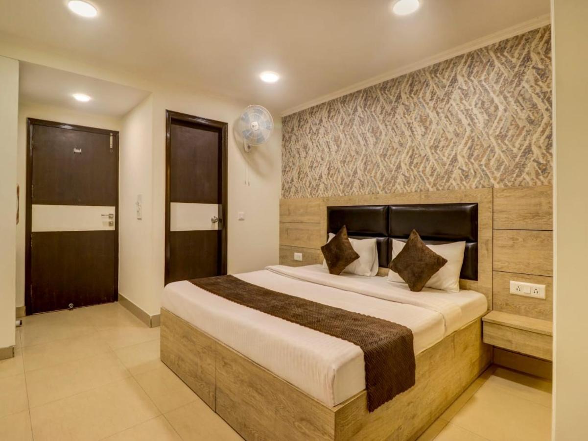 Hotel Dakha International - Karol Bagh, New Delhi Kültér fotó