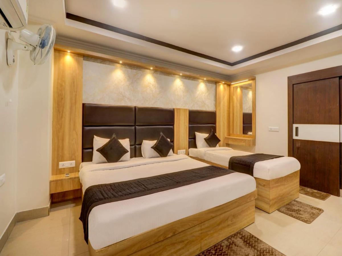 Hotel Dakha International - Karol Bagh, New Delhi Kültér fotó
