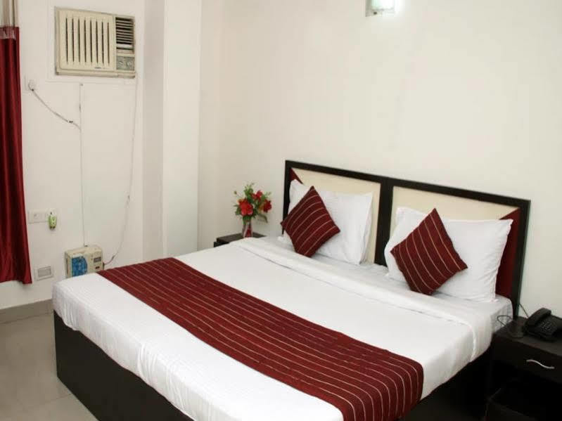 Hotel Dakha International - Karol Bagh, New Delhi Kültér fotó