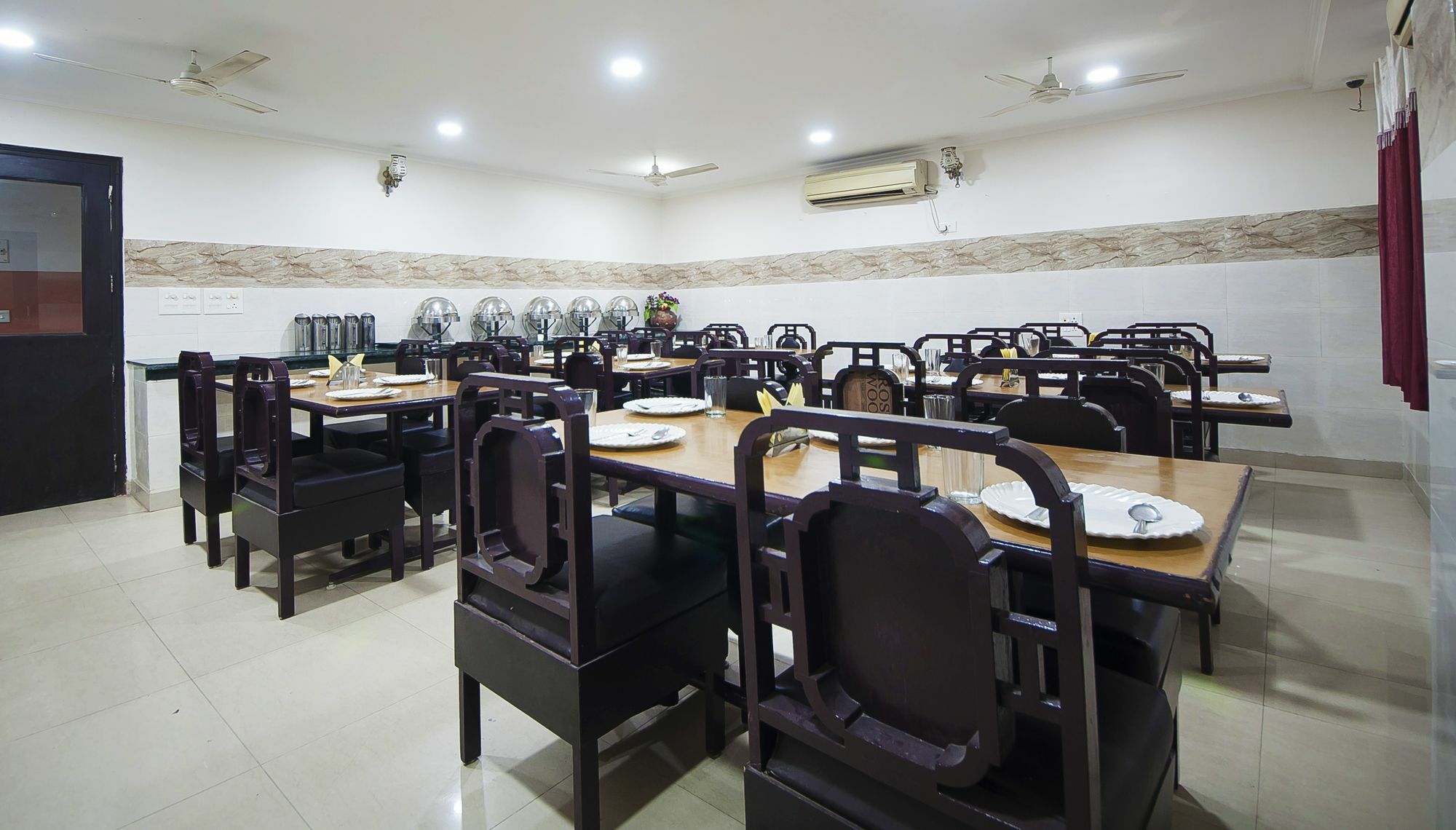 Hotel Dakha International - Karol Bagh, New Delhi Kültér fotó